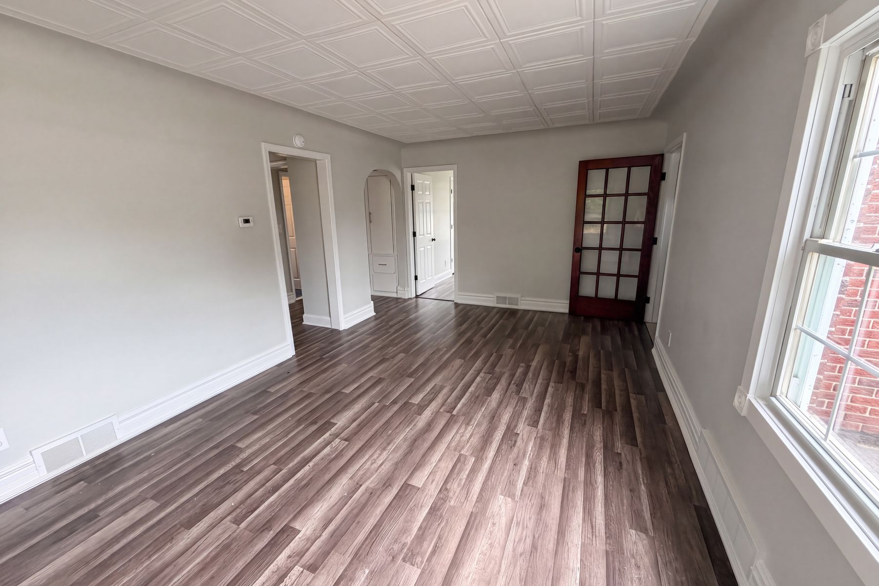 Property photo 3 of 17590 Eastland St
