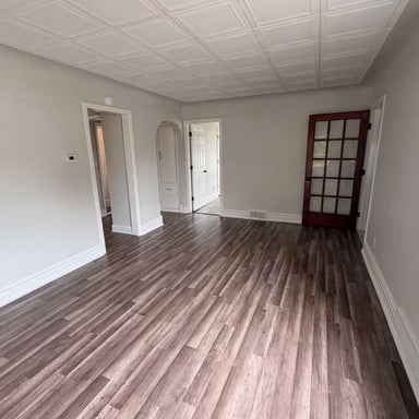 Property photo 3 of 17590 Eastland St