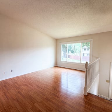Property photo 3 of 16066 Foliage Ave W