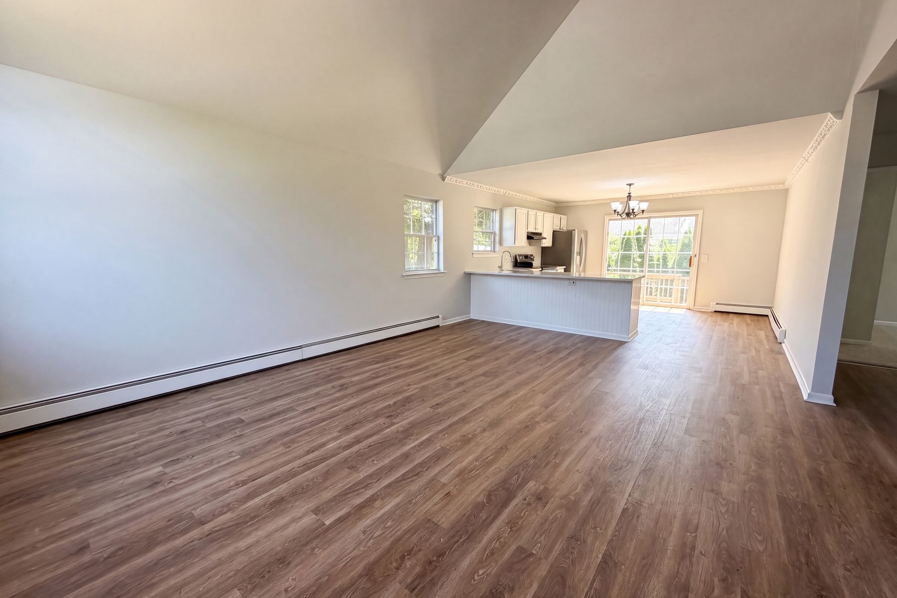 Property photo 3 of 166 Moriches Ave