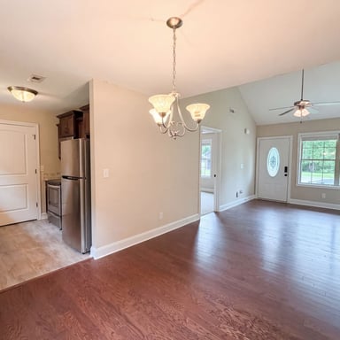 Property photo 3 of 741 Inver Ln