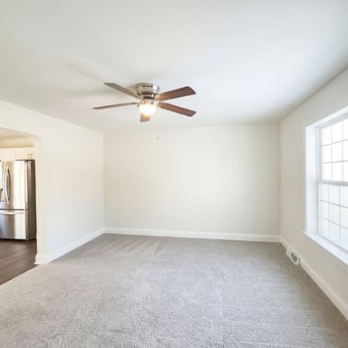 Property photo 3 of 1710 Oak Park Ct