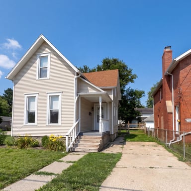 Property photo 1 of 608 Howland Ave