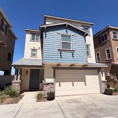 Property photo 1 of 3885 Iron Mountain Cir