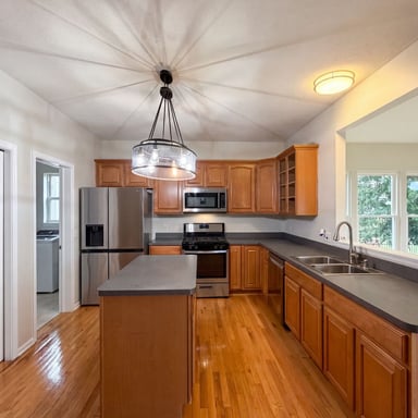 Property photo 2 of 9660 Kingston Trl