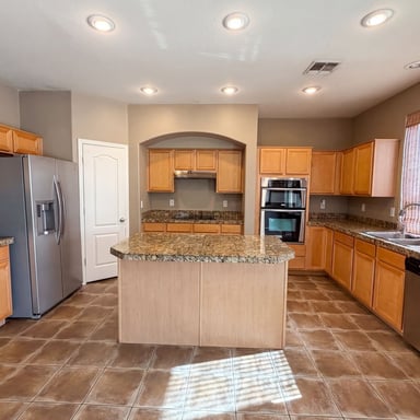Property photo 2 of 2993 S 160th Ln