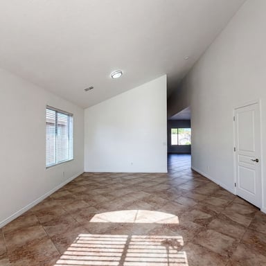 Property photo 3 of 18689 N Miller Way