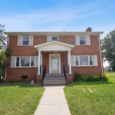 Property photo 1 of 494 Walton St