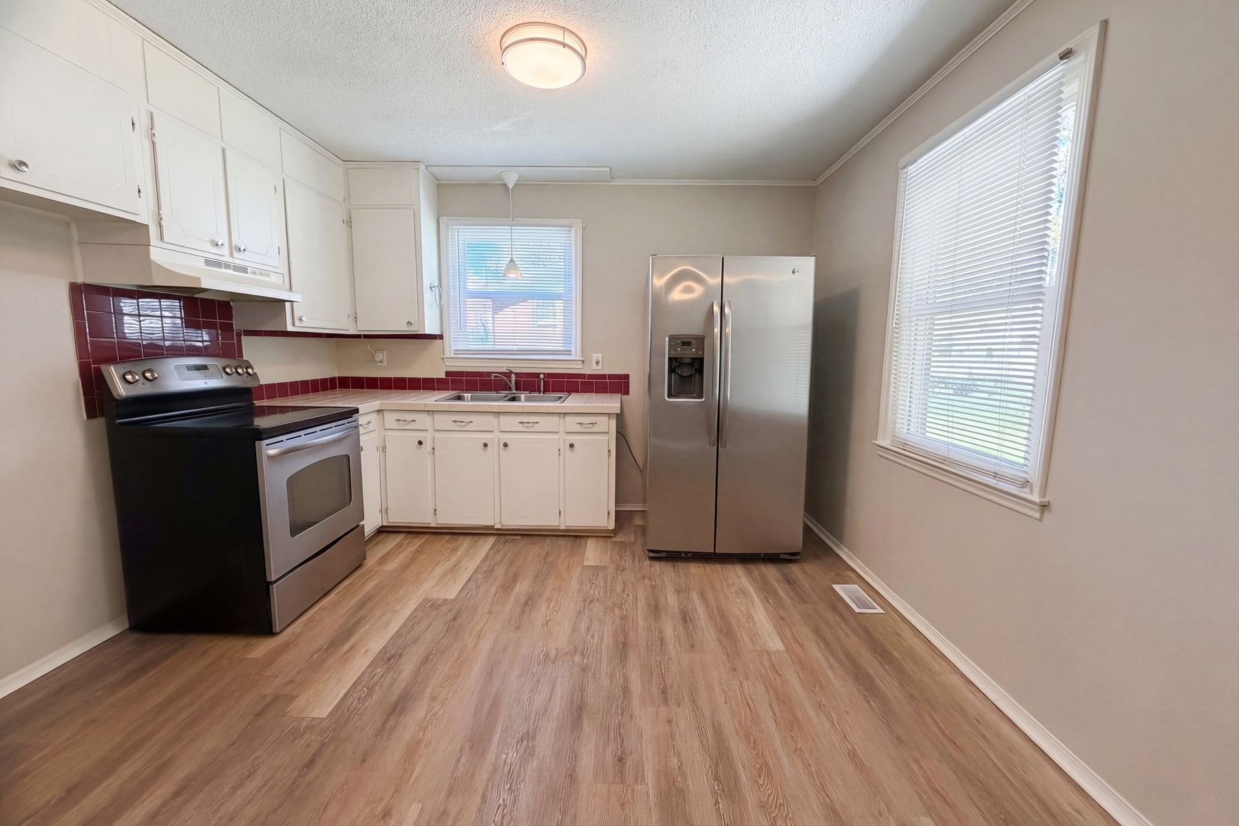 Photo 2 of 17 of 4402 Ginger Dr, Gastonia, NC