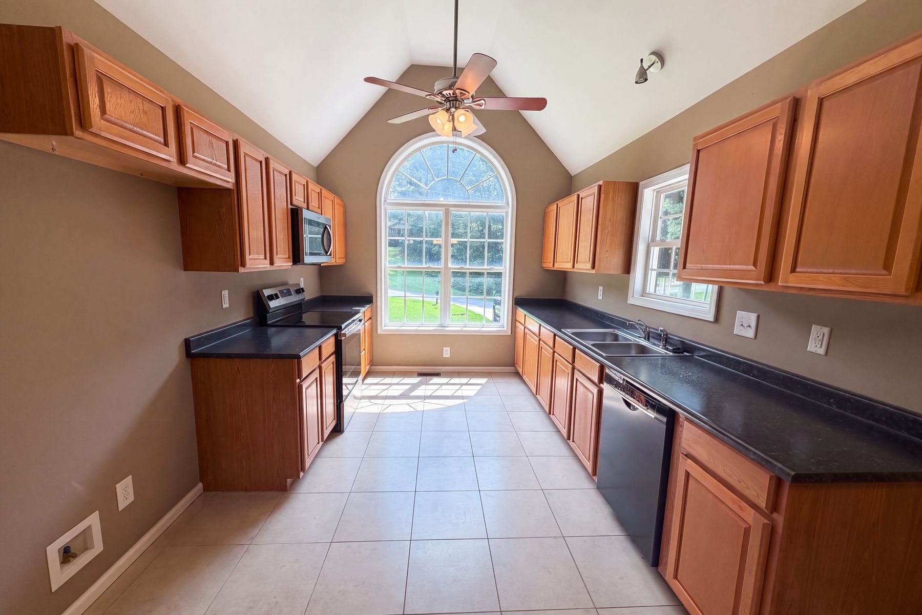 Photo 2 of 20 of 116 Fernwood Dr, Easley, SC