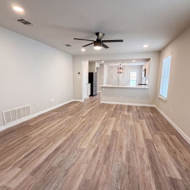 Property photo 3 of 1076 Shadow Creek Blvd