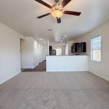 Property photo 3 of 19539 N Rose Ct