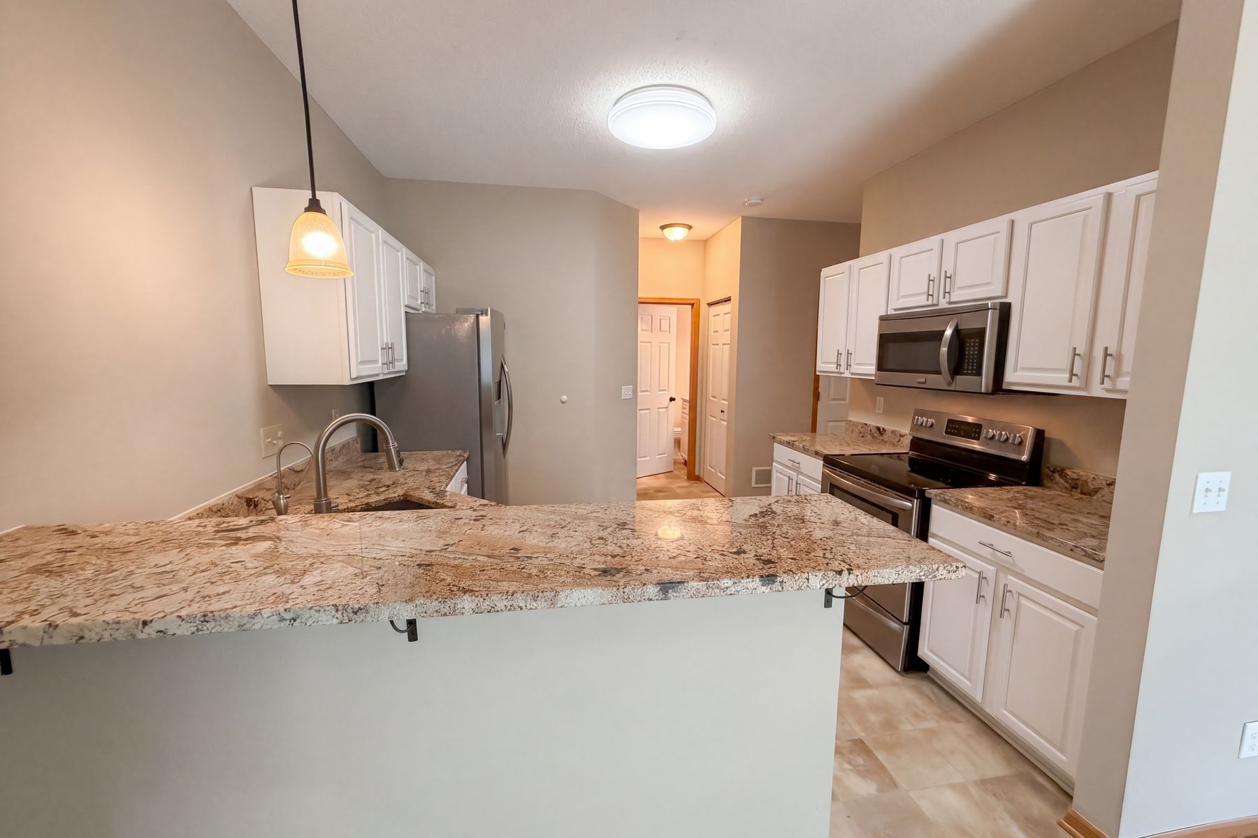 Photo 2 of 26 of 17005 78th Pl N, Maple Grove, MN