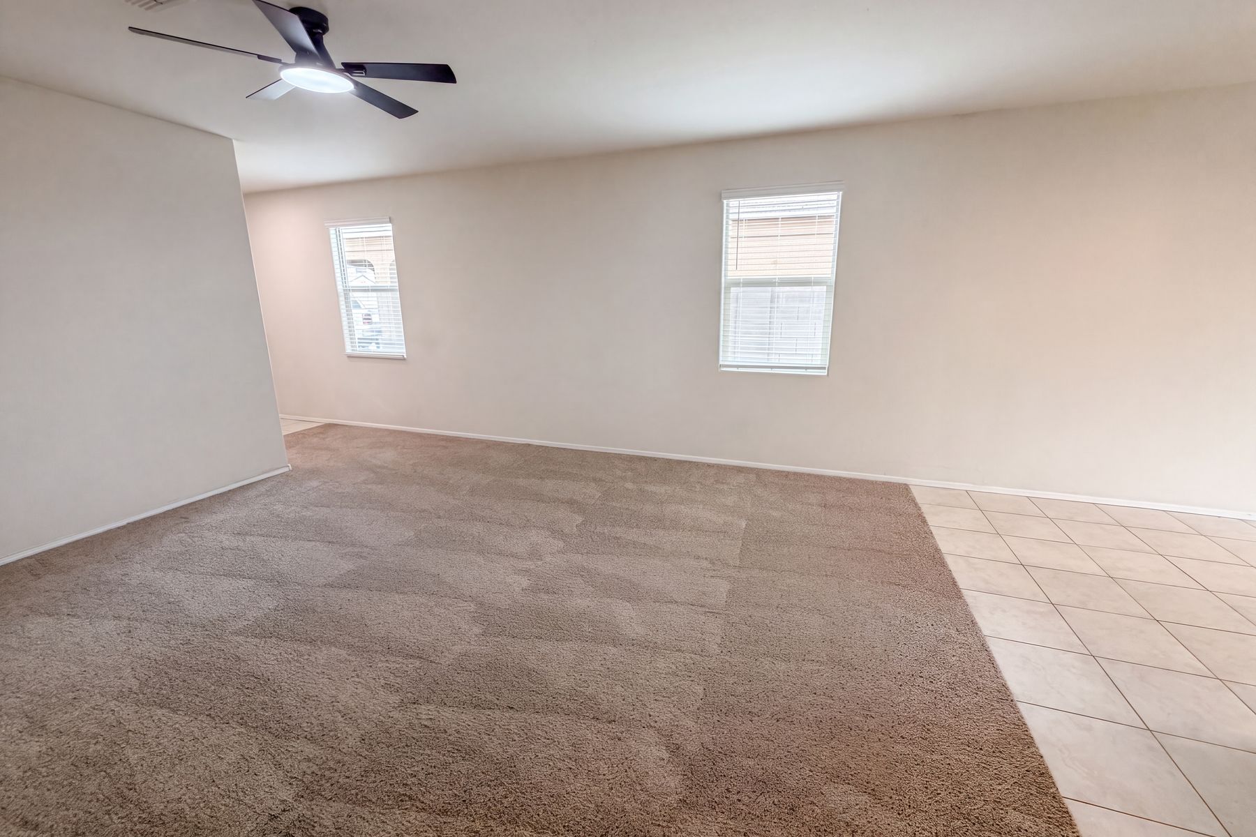 Property photo 3 of 30970 W Amelia Ave