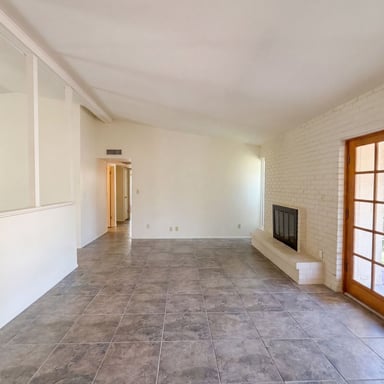 Property photo 3 of 2346 E Mescal St