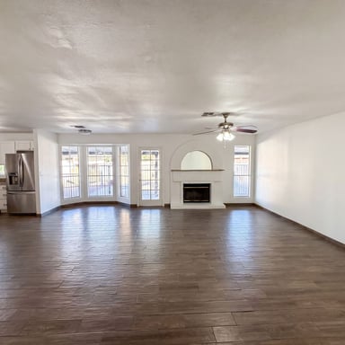 Property photo 3 of 7120 W Leith Ln