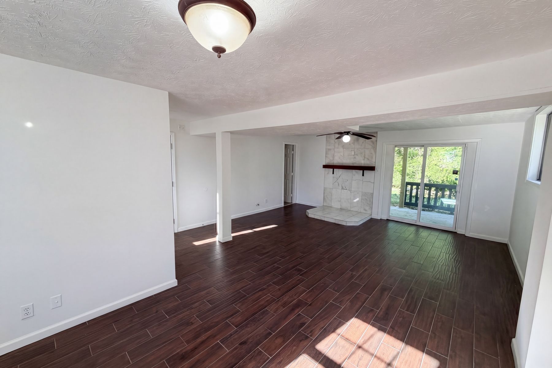 Property photo 3 of 1010 Buckhurst Dr