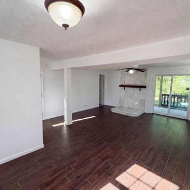 Property photo 3 of 1010 Buckhurst Dr