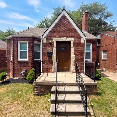 Property photo 1 of 16853 Saint Marys St