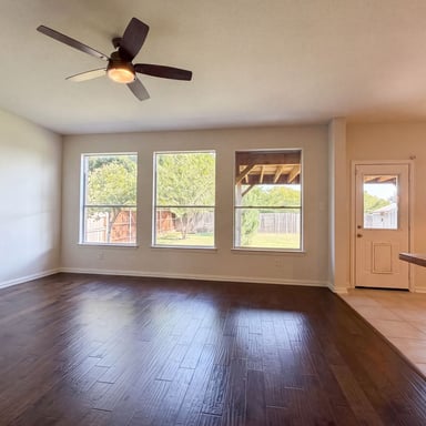 Property photo 3 of 1420 Fleetwood Cove Dr