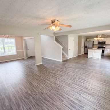 Property photo 3 of 4636 Pine Acre Cir