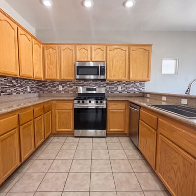 Property photo 2 of 4560 Sunflower Ave