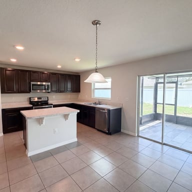 Property photo 2 of 4272 Moon Shadow Loop