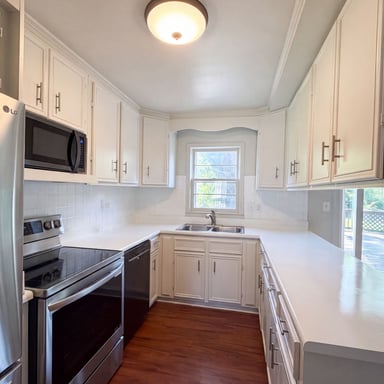 Property photo 2 of 11615 W 68th St