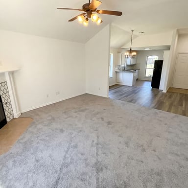 Property photo 3 of 504 Woodbriar