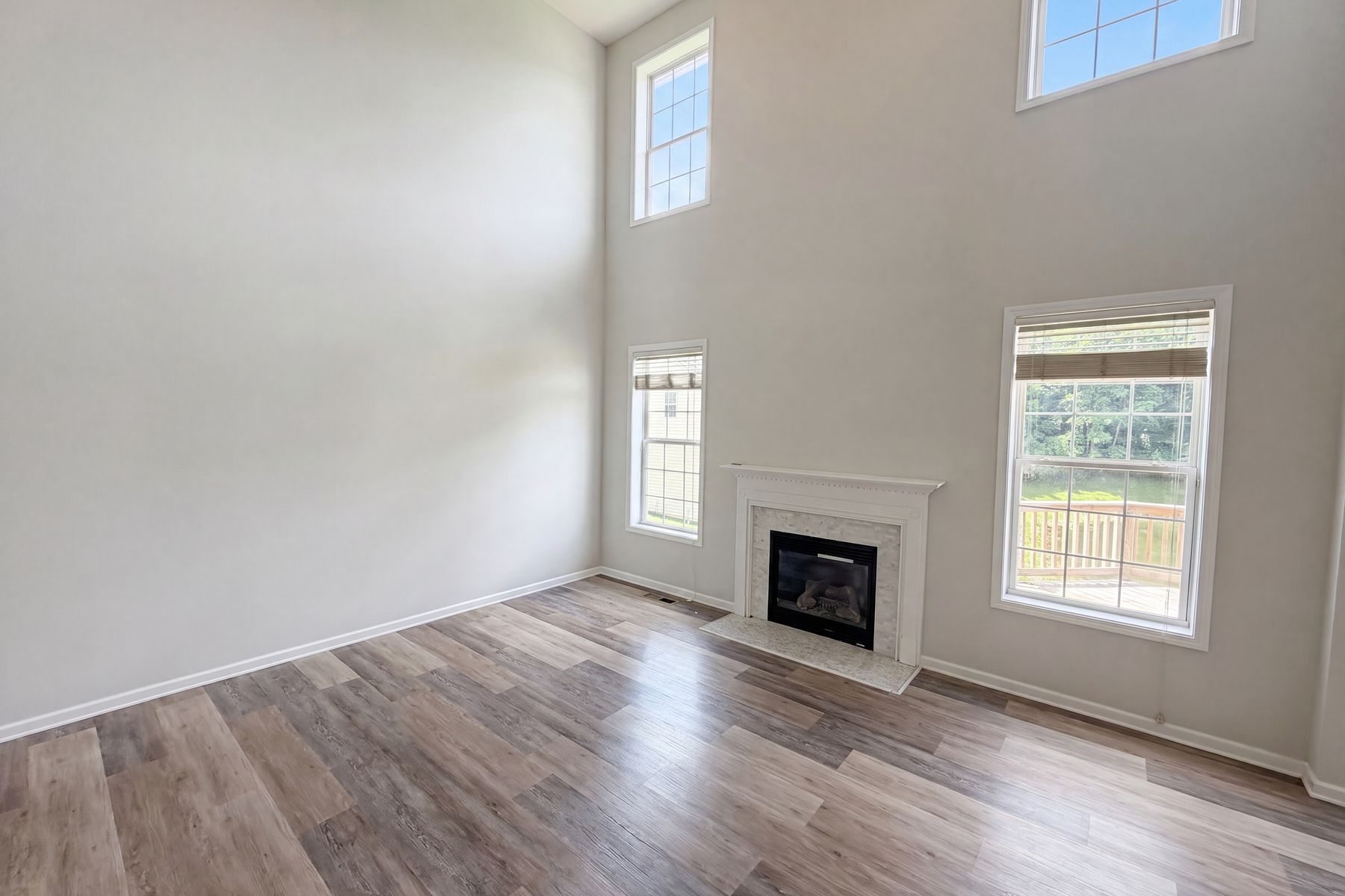 Property photo 3 of 7212 Maple Bluff Pl