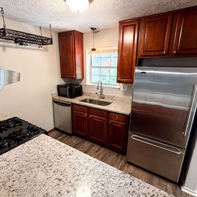 Property photo 2 of 6818 Glenridge Dr Apt H