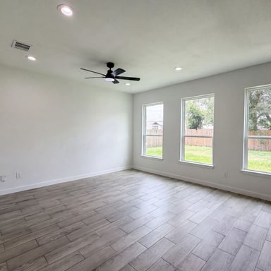 Property photo 3 of 6711 Rowell Ct