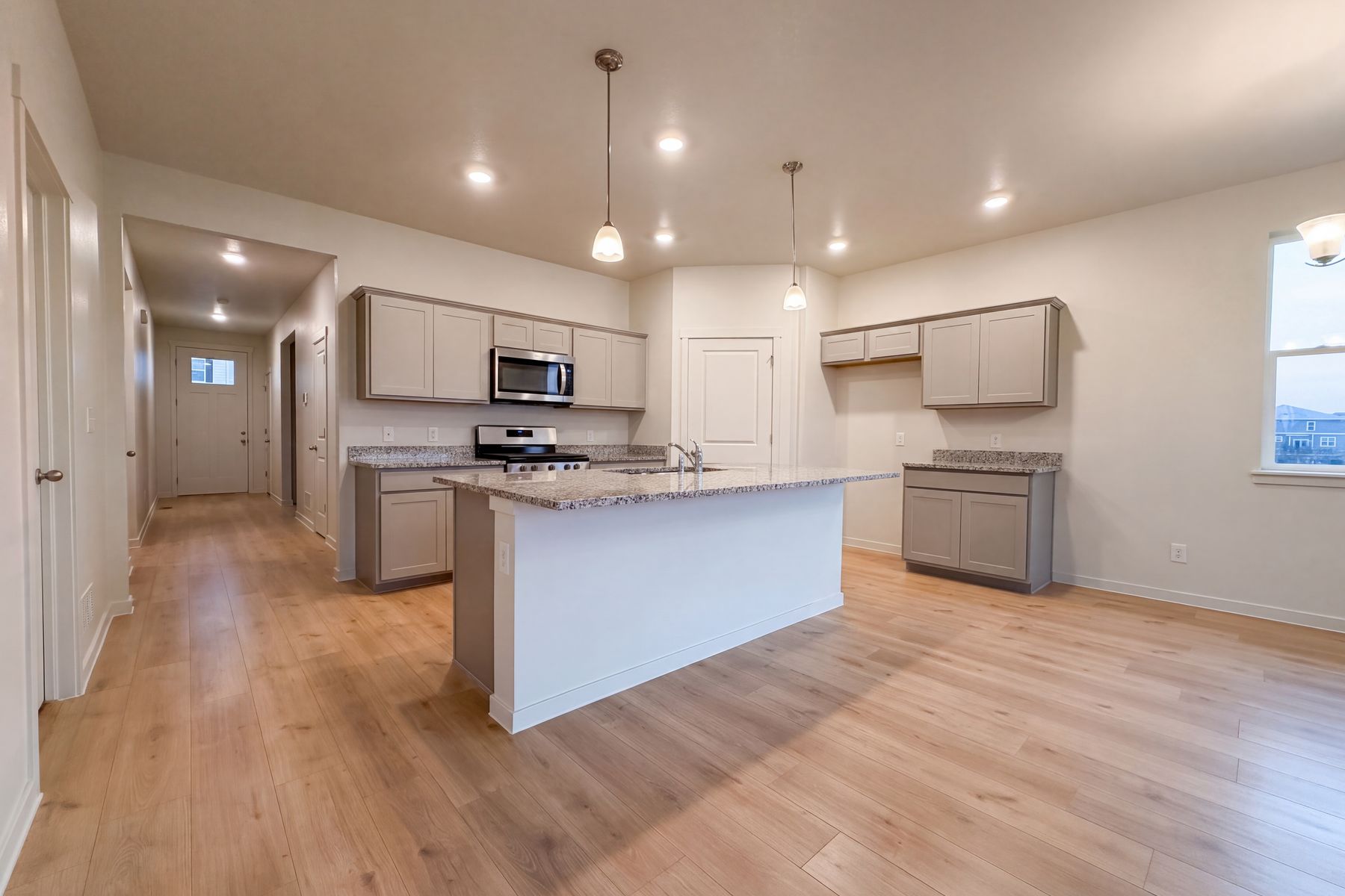Photo 2 of 38 of 2341 Mountain Sky Dr, Fort Lupton, CO