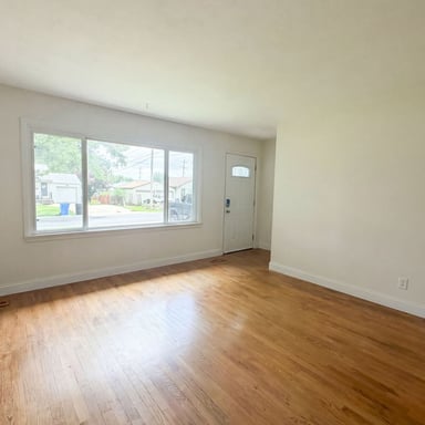 Property photo 3 of 1 Winstead Pl