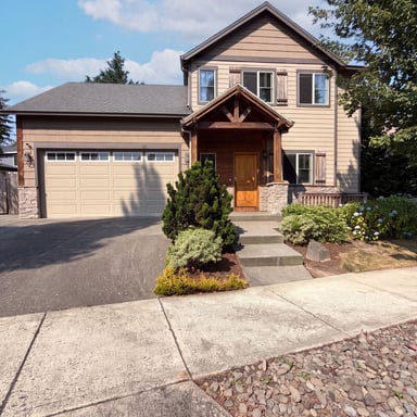 Property photo 1 of 2817 SE Condor Ave