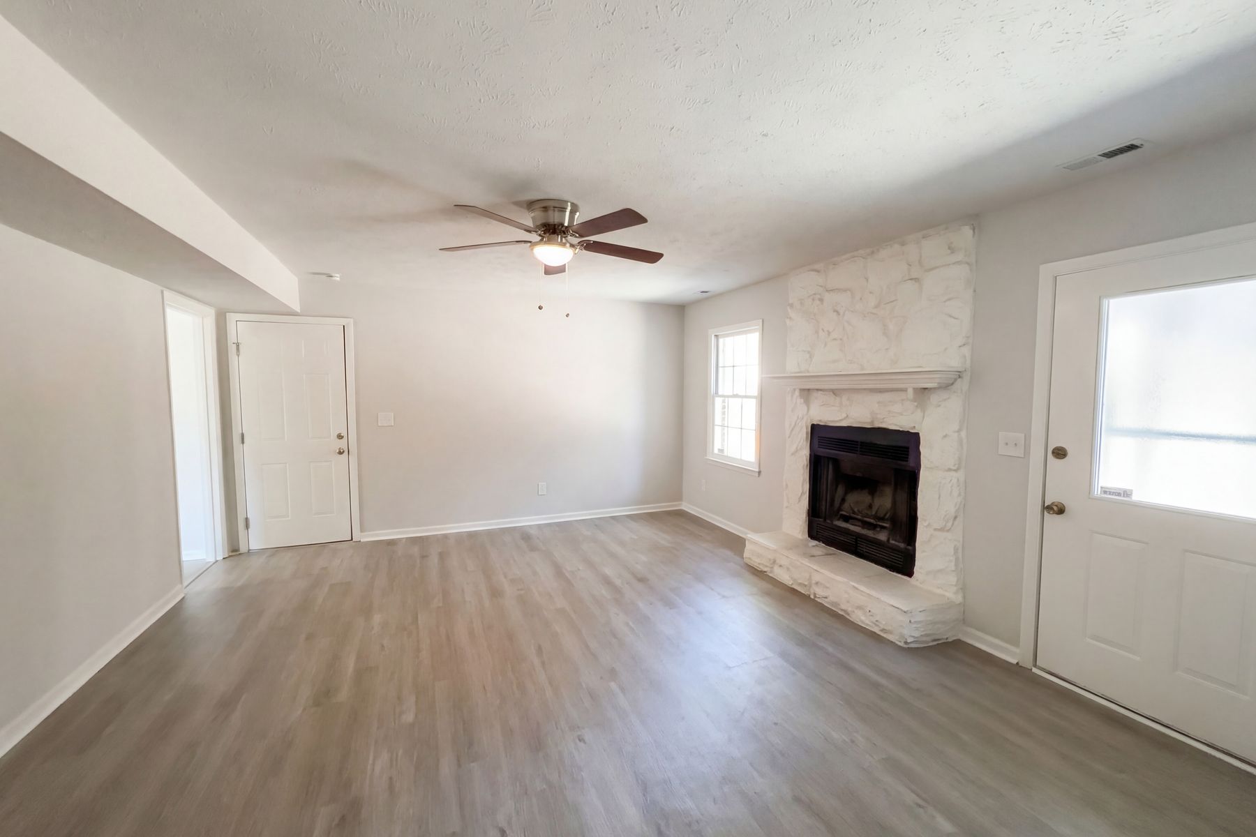 Property photo 3 of 7594 Beverly Dr