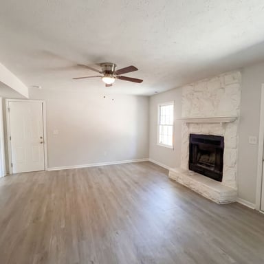Property photo 3 of 7594 Beverly Dr