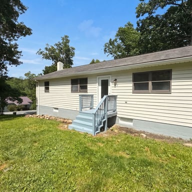 Property photo 1 of 513 M St