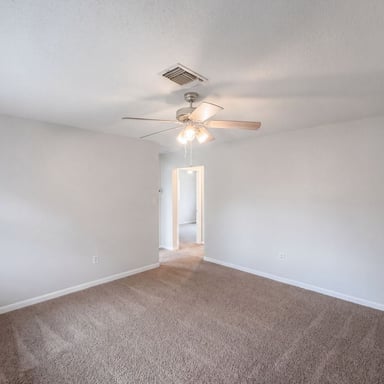 Property photo 3 of 1100 Carefree Cove Dr
