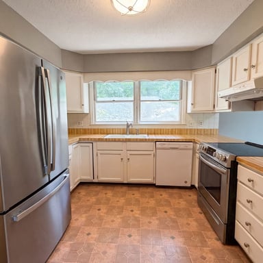 Property photo 2 of 7850 Beech Forest Rd