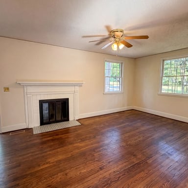 Property photo 3 of 1901 Glenwood Rd