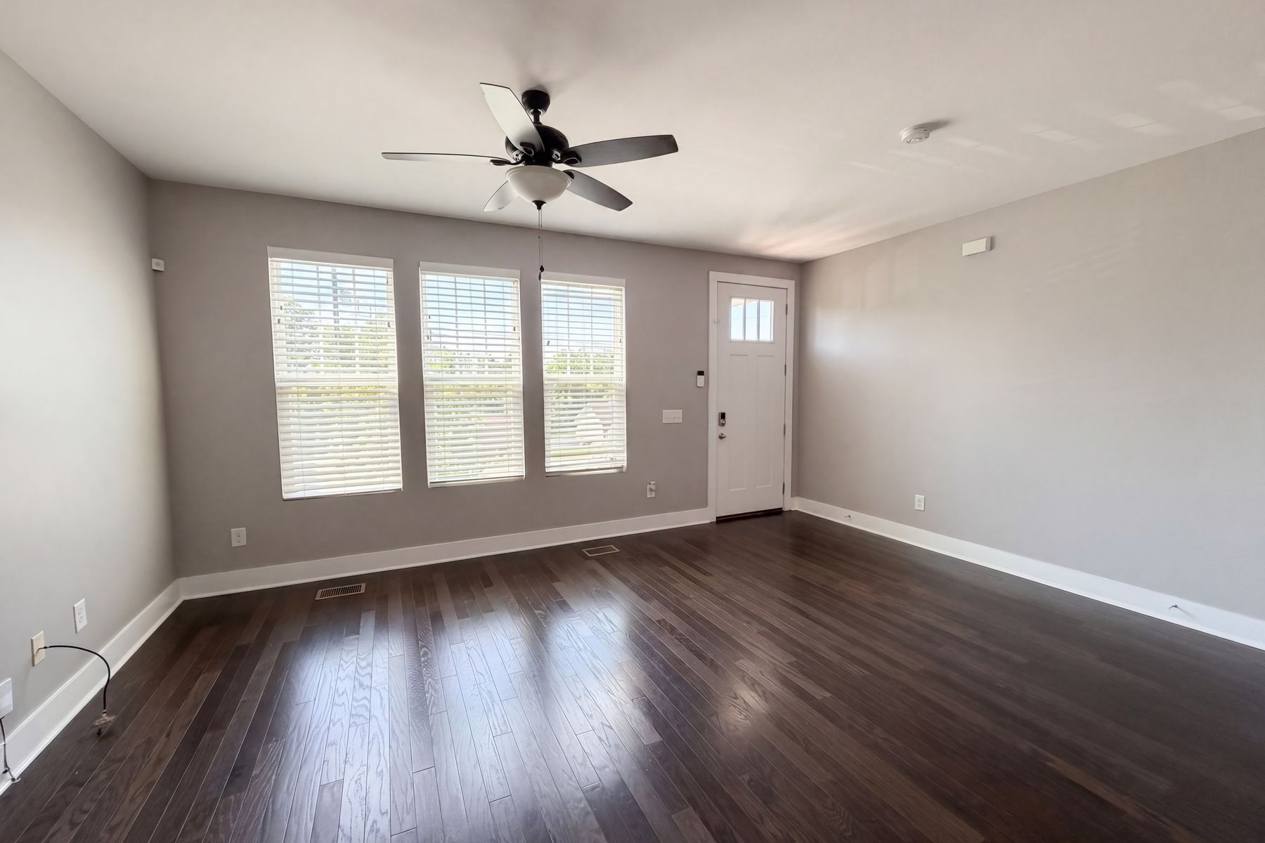 Property photo 3 of 227A Hillcrest Dr