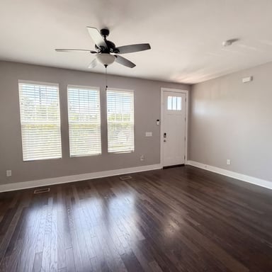 Property photo 3 of 227A Hillcrest Dr