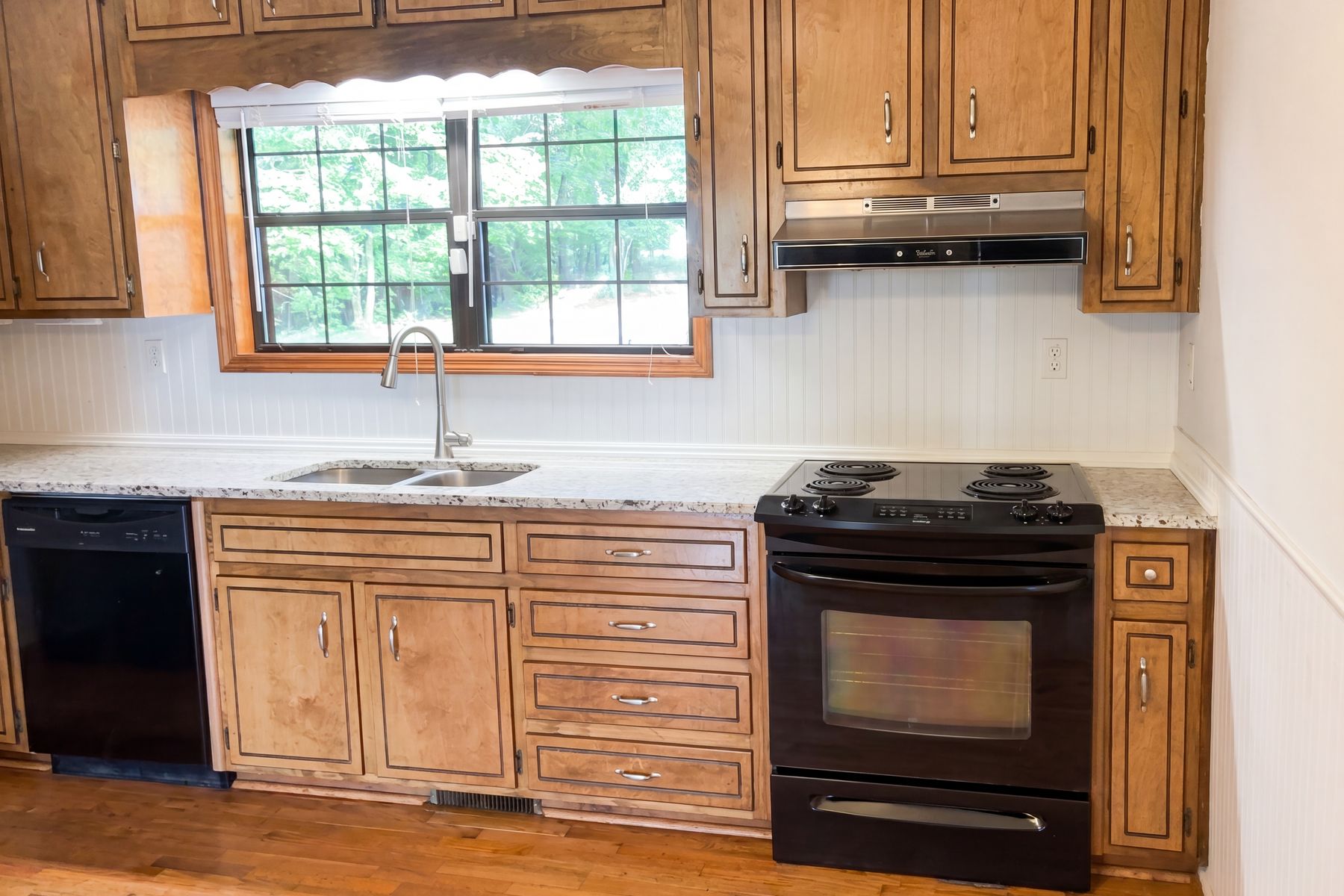 Photo 2 of 18 of 120 Bay Ct, Eatonton, GA