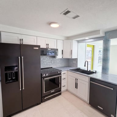 Property photo 2 of 13638 Evelane Dr