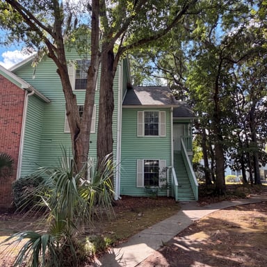 Property photo 1 of 6297 Rolling Fork Rd Apt G