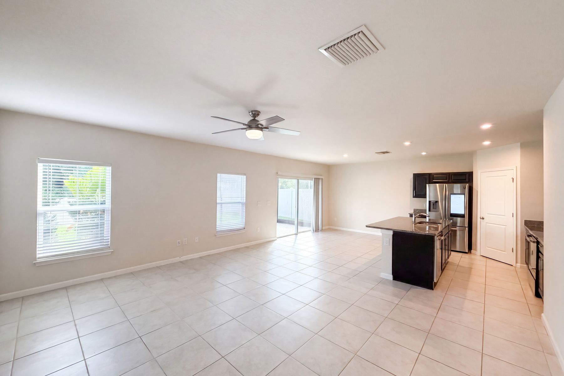 Property photo 3 of 10654 Hawks Landing Dr