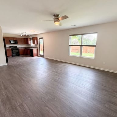 Property photo 3 of 719 Cannonsburg Dr