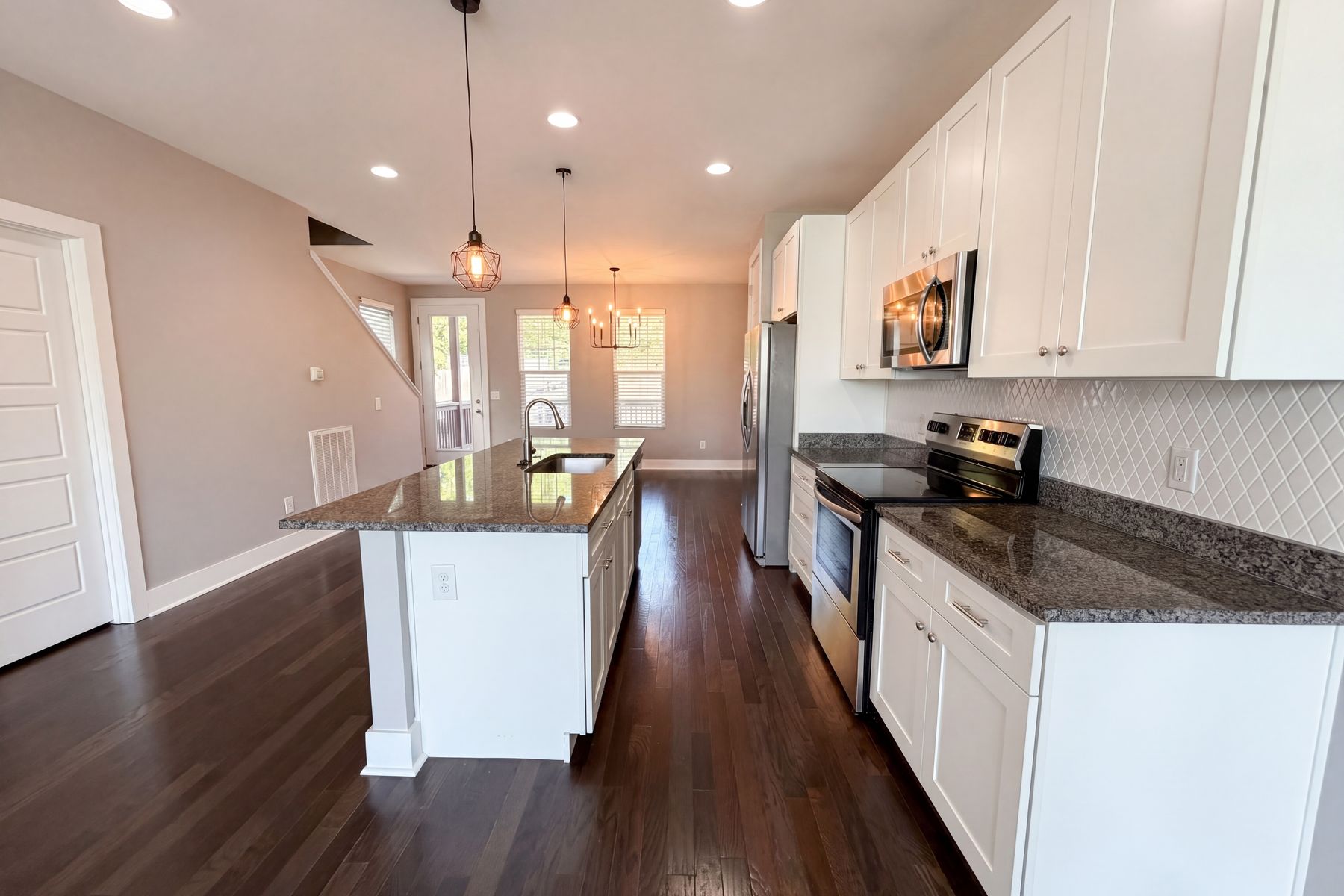 Photo 2 of 19 of 227A Hillcrest Dr, Madison, TN