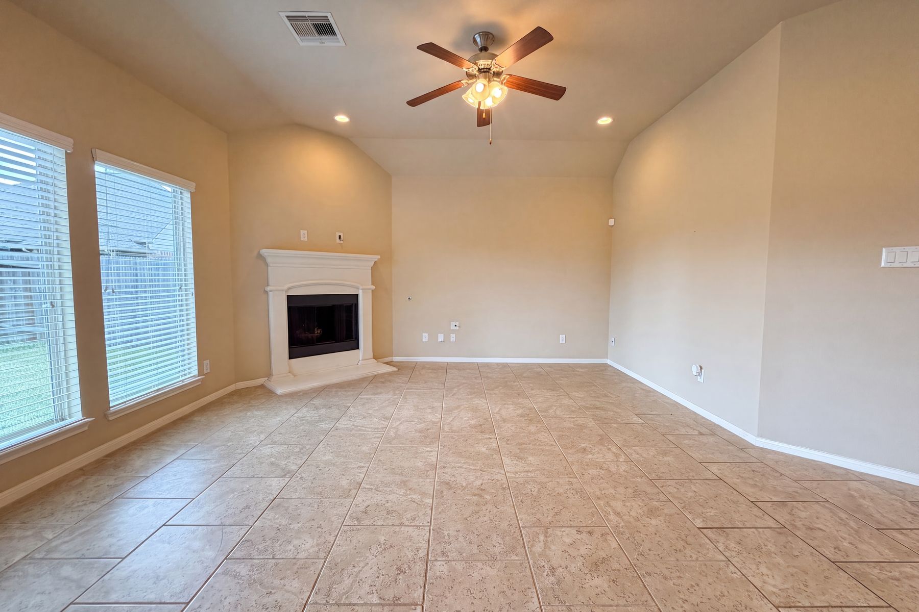 Property photo 3 of 4511 Fenway Park Way
